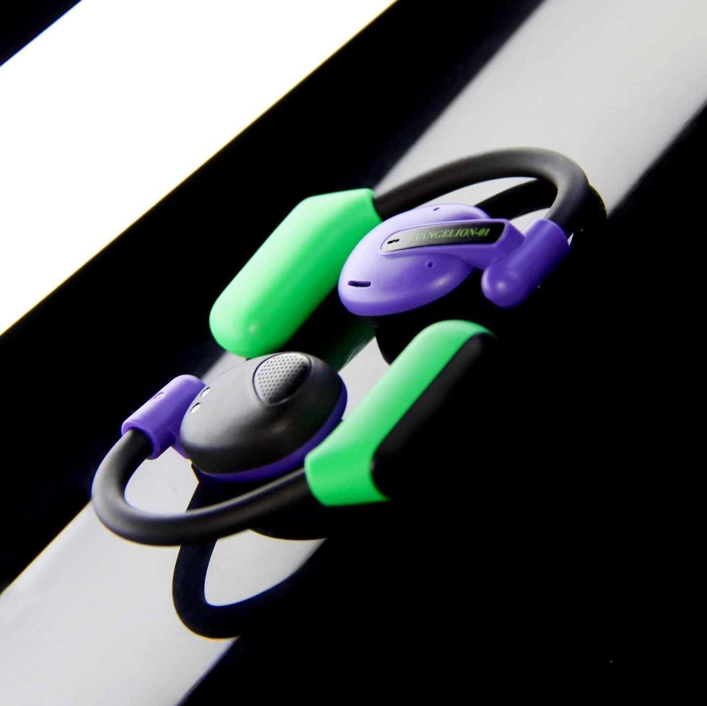 Stumpe EVA-01 Neon Genesis Evangelion Ear-hook Noise Cancelling Earphones